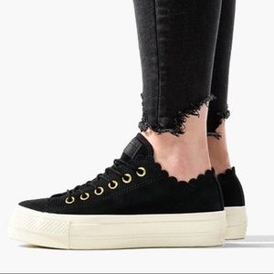 chuck taylor all star frilly thrills